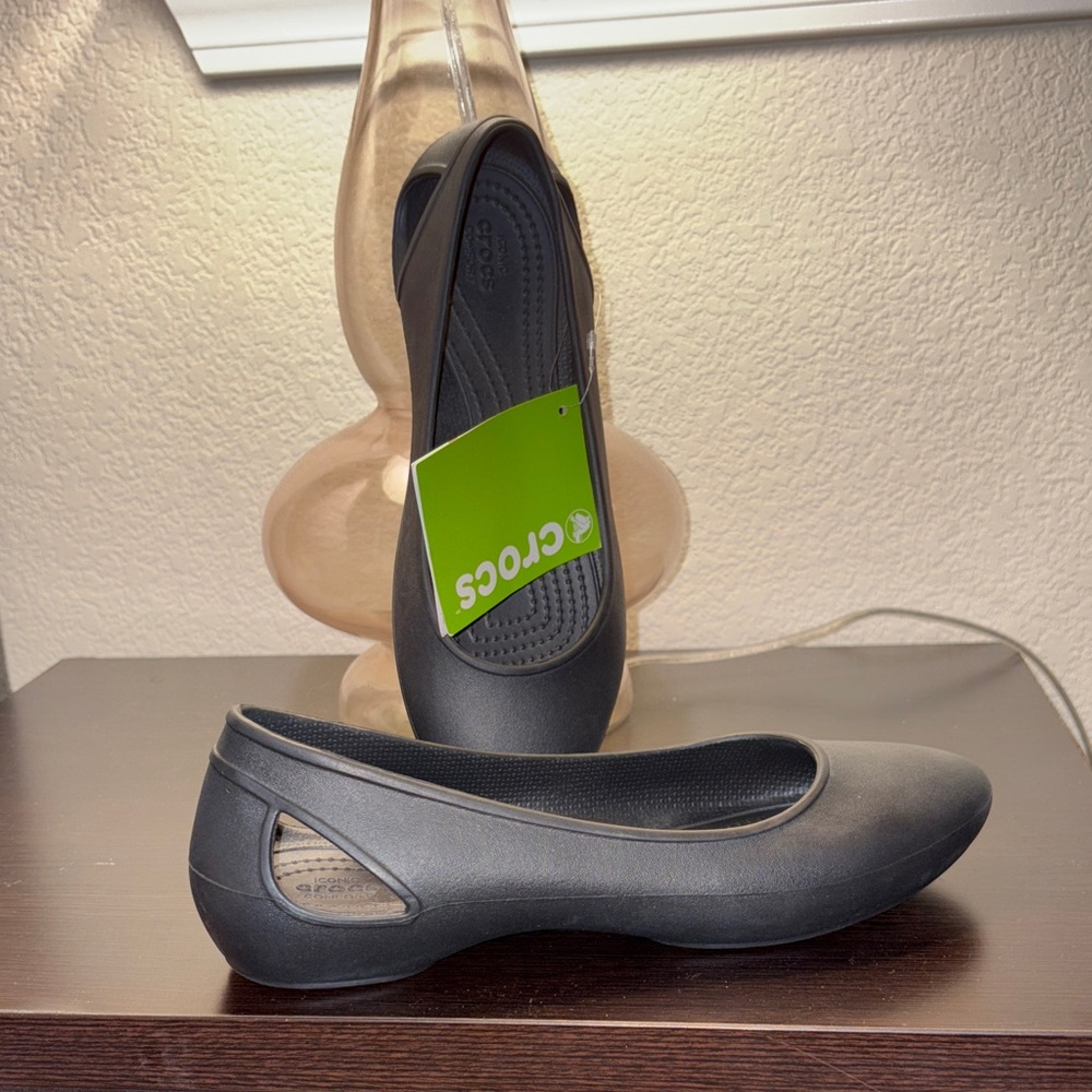 CROCS Women's Black Loafers